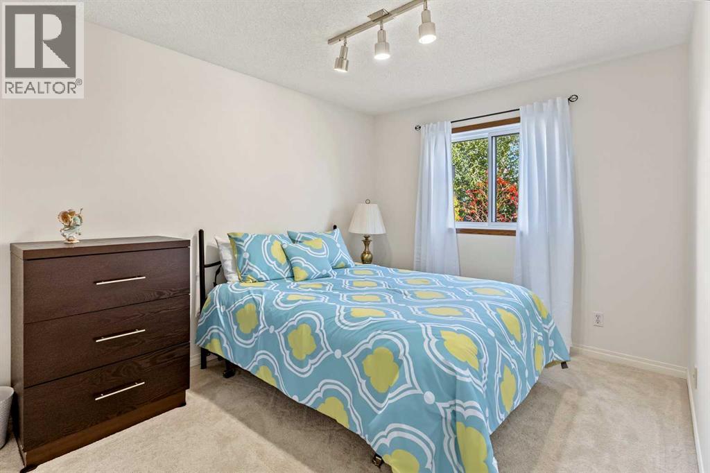 1515 Sunvista Way SE, Calgary, Alberta  T2X 3G3 - Photo 19 - A2353053