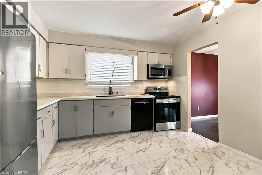 42 Wildflower Lane, Brantford, Ontario  N3R 7H6 - Photo 14 - 40872135