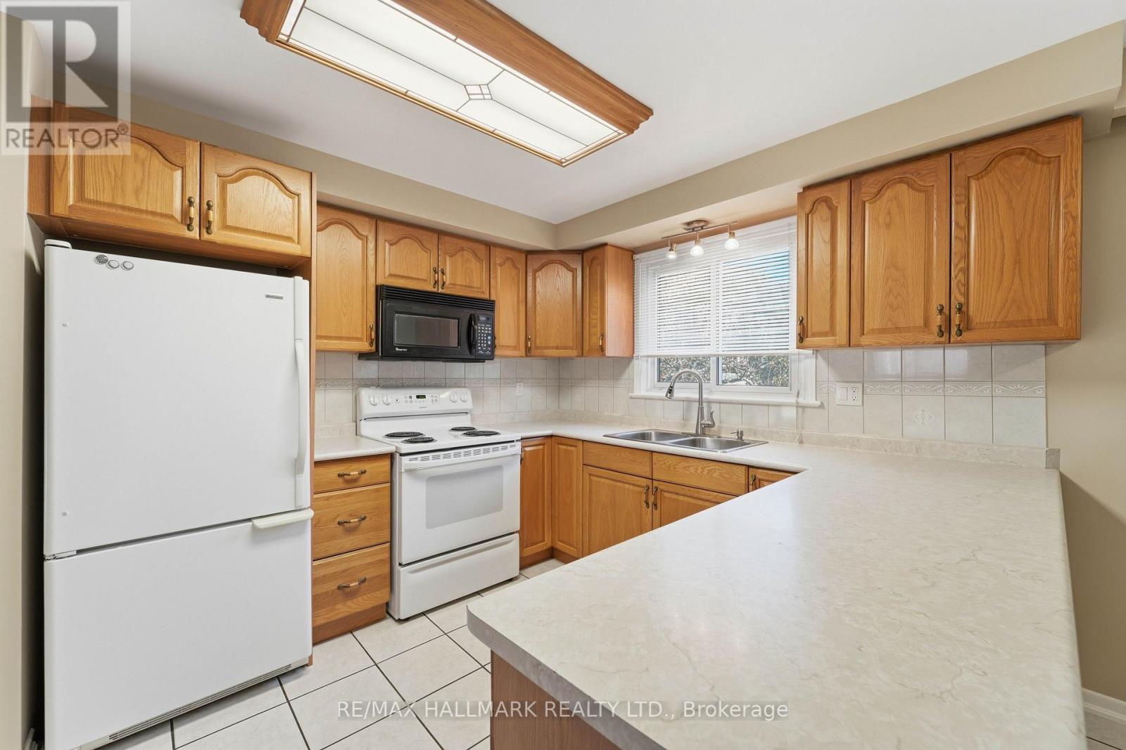 198 Weldrick Road W, Richmond Hill, Ontario  L4C 3V3 - Photo 9 - N14095862