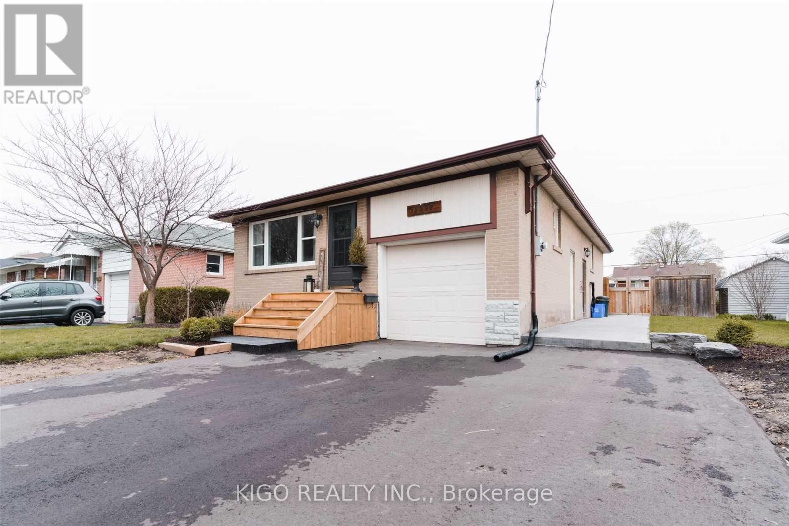 UPPER - 1227 HOMEWOOD DRIVE, Burlington, Ontario
