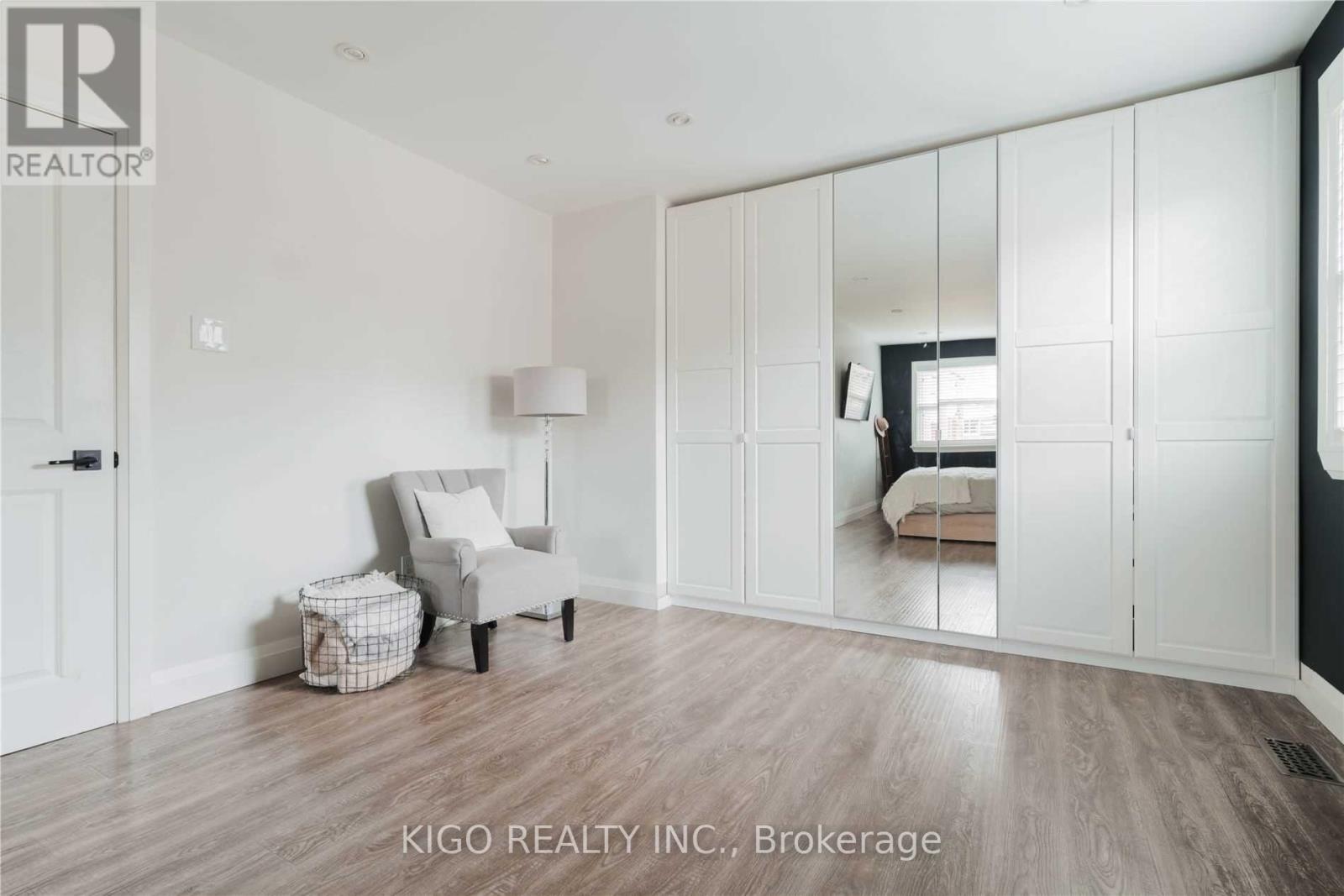 Upper - 1227 Homewood Drive, Burlington, Ontario  L7P 2M5 - Photo 12 - W14095292