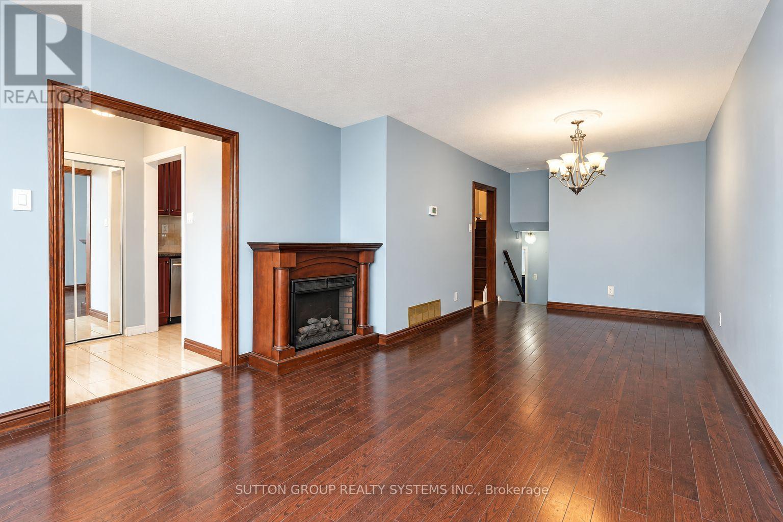 2337 Padstow Crescent, Mississauga, Ontario  L5J 2G2 - Photo 5 - W14089974