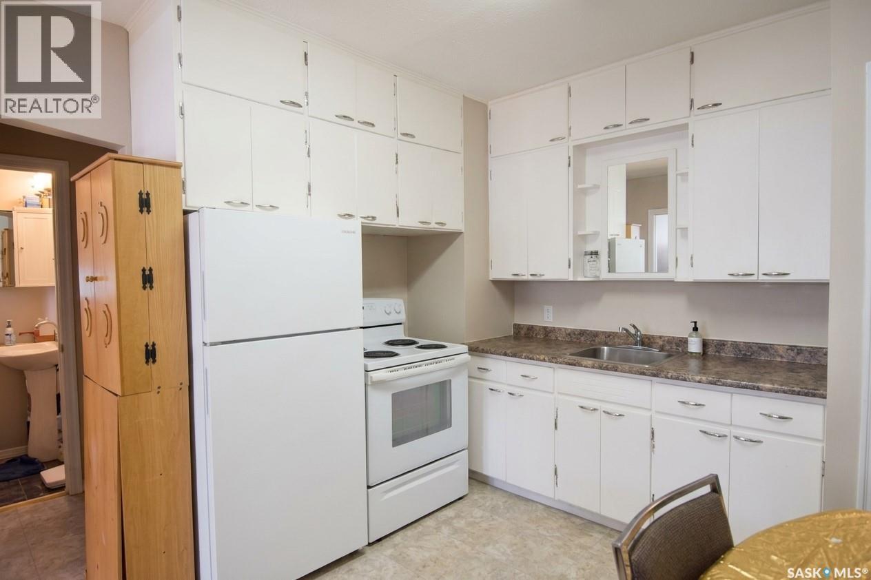 532 13th Street W, Prince Albert, Saskatchewan  S6V 3G7 - Photo 5 - SK051520