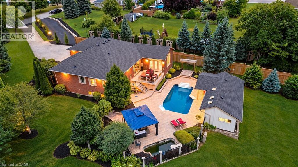 11 CECIL KENNEDY Court, Petersburg, Ontario