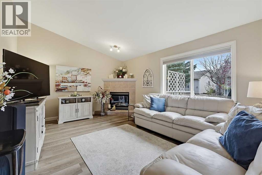 118 Whispering Way