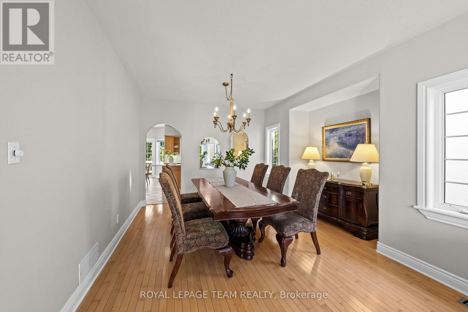 136 Shaughnessy Crescent, Ottawa, Ontario  K2K 2N3 - Photo 12 - X14099662
