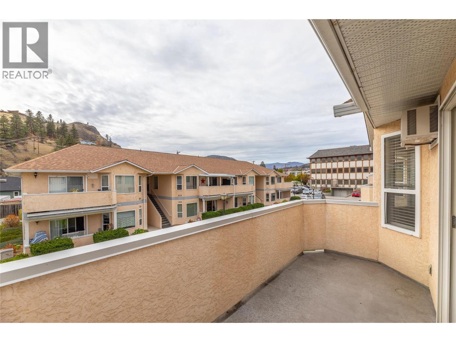 13014 ARMSTRONG Avenue Unit# 208