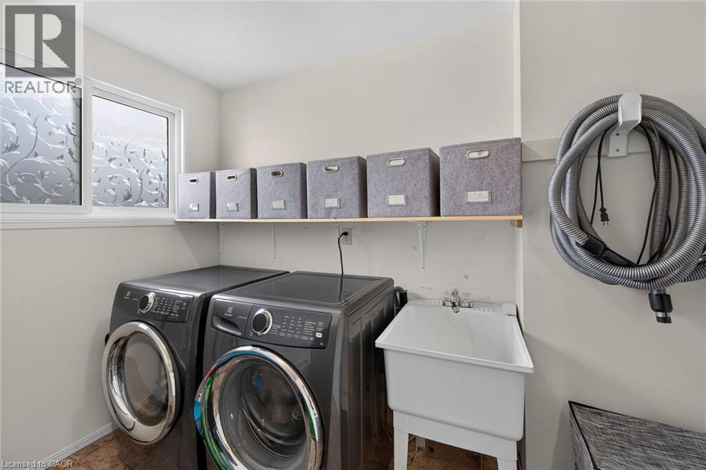 55 Fusilier Drive, Hamilton, Ontario  L9B 2E5 - Photo 22 - 40872792