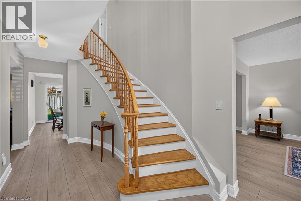 55 Fusilier Drive, Hamilton, Ontario  L9B 2E5 - Photo 8 - 40872792