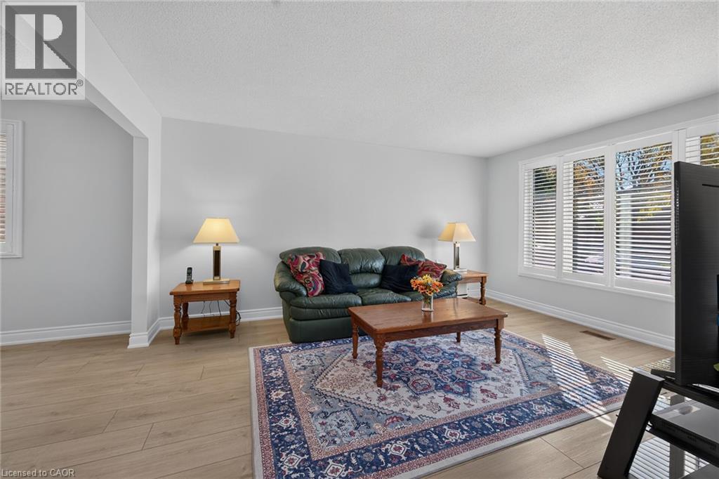 55 Fusilier Drive, Hamilton, Ontario  L9B 2E5 - Photo 9 - 40872792