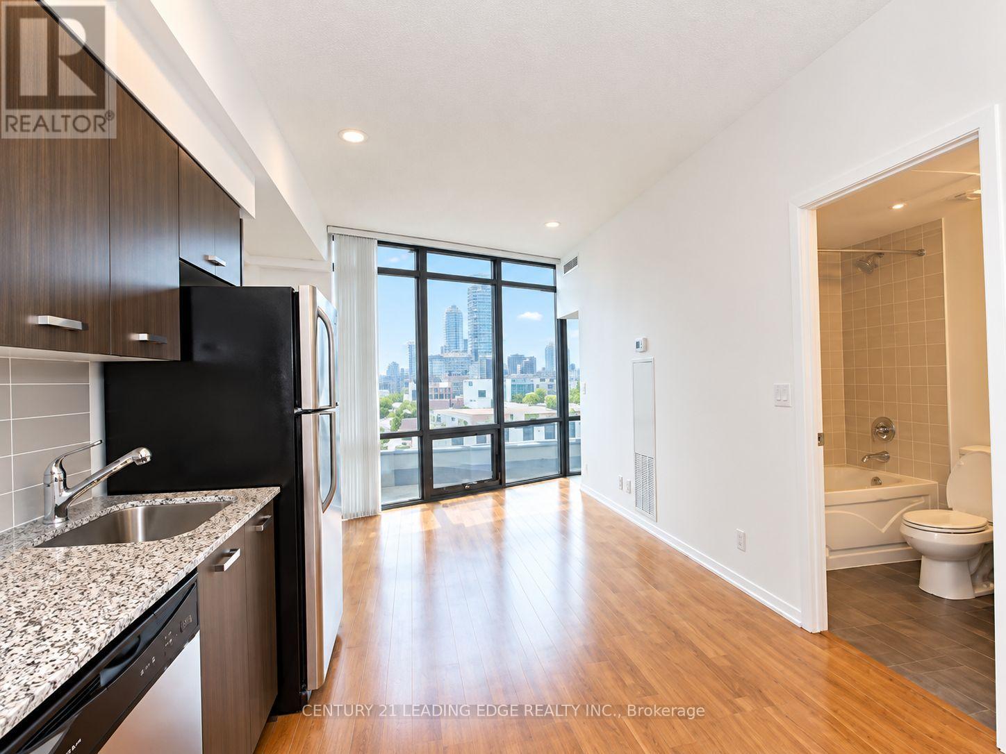 1009 - 832 Bay Street, Toronto, Ontario  M5S 1Z6 - Photo 2 - C14099564
