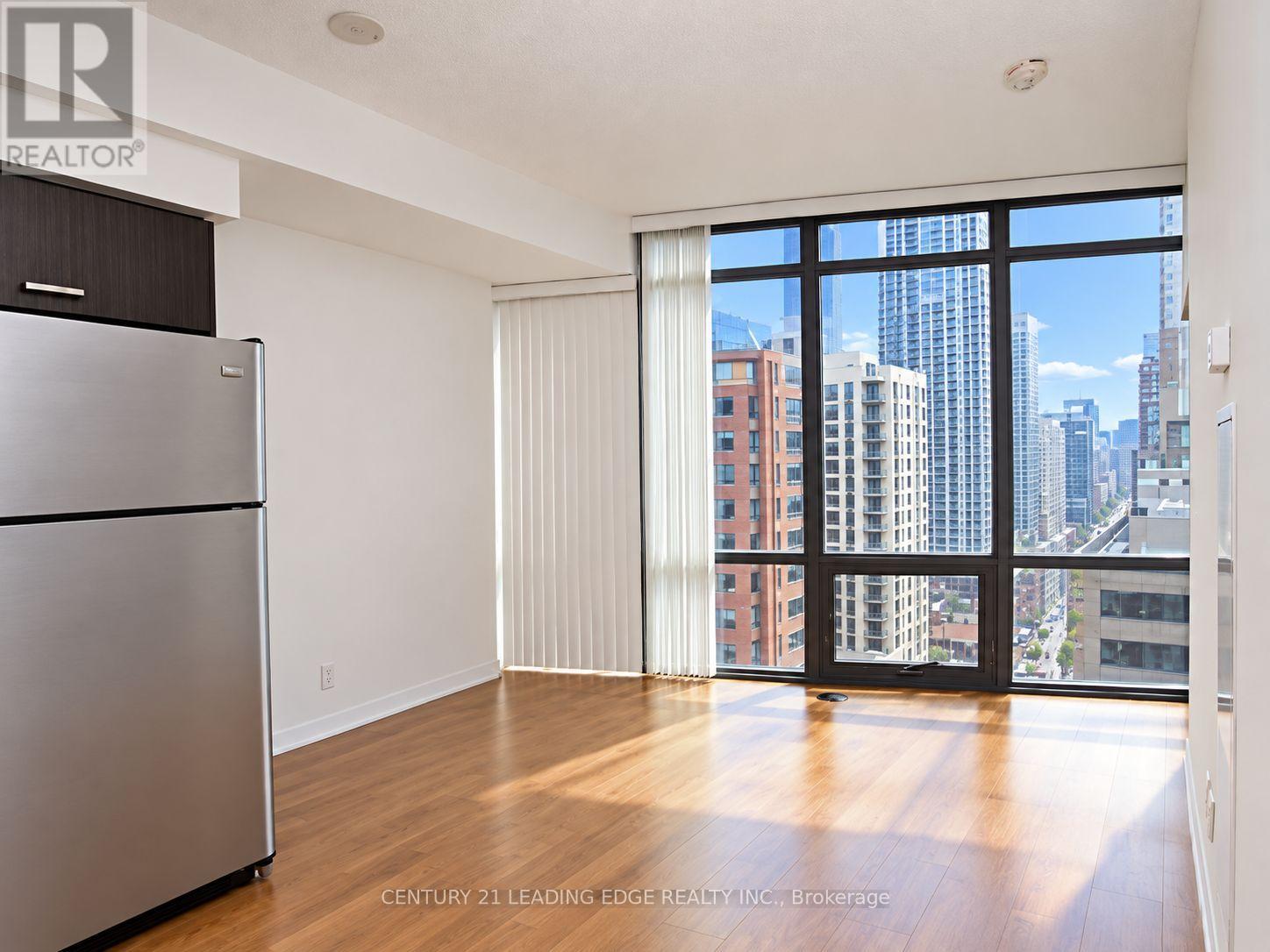 1009 - 832 Bay Street, Toronto, Ontario  M5S 1Z6 - Photo 3 - C14099564