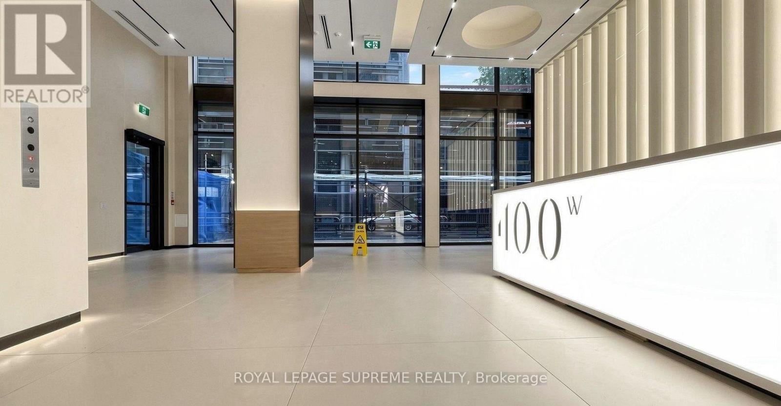 810 - 400 King Street S, Toronto, Ontario  M5V 1K2 - Photo 2 - C14099582