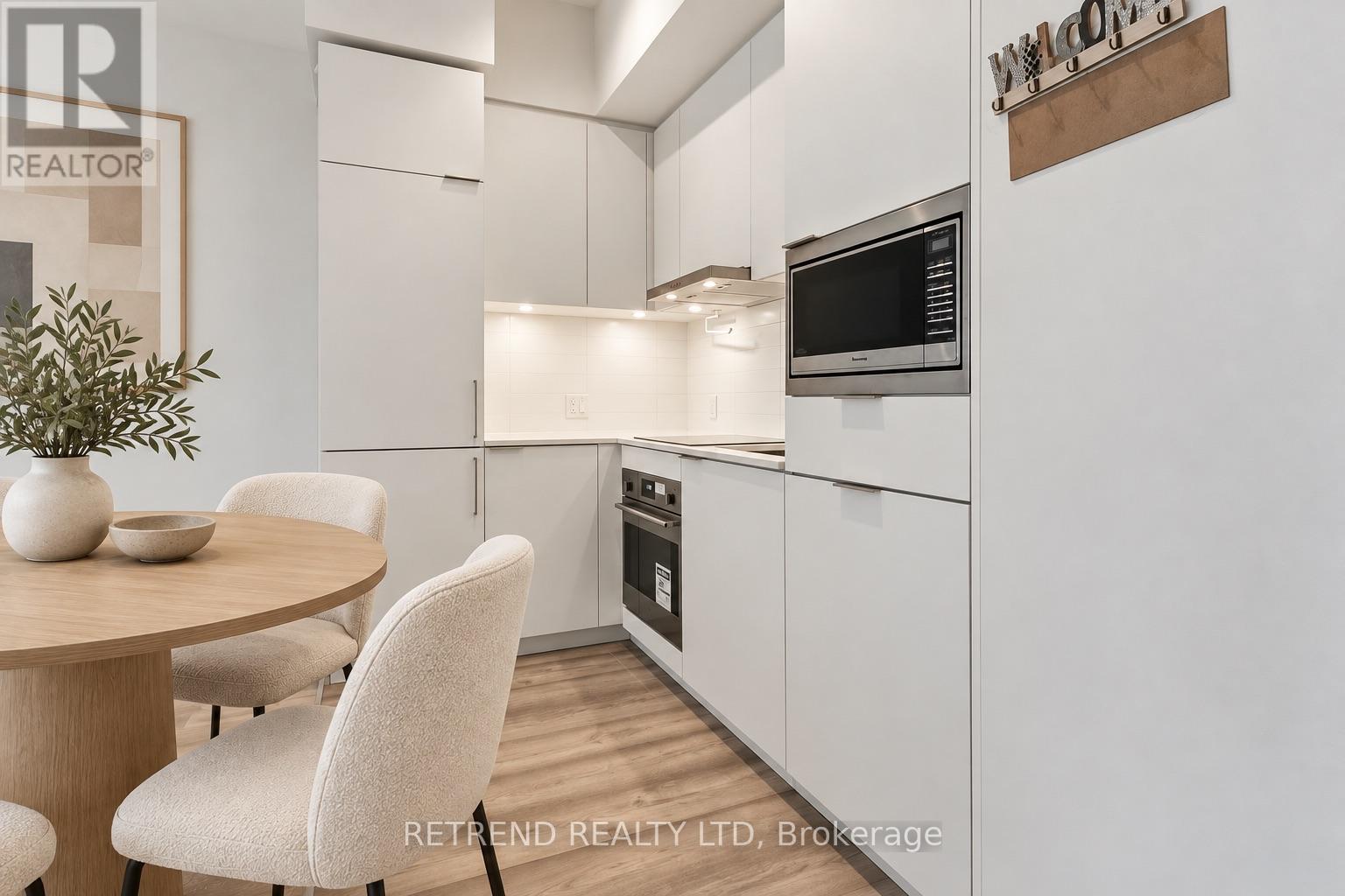7 Golden Lion Heights, Toronto, Ontario  M2M 0C1 - Photo 8 - C14099590