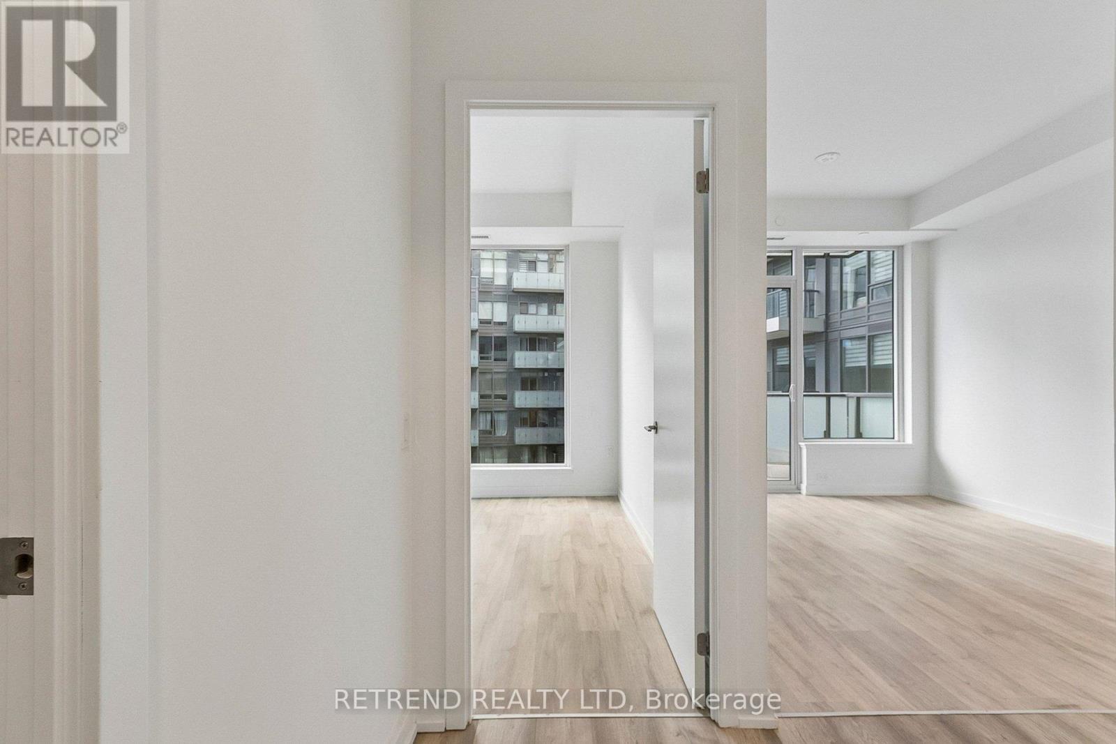7 Golden Lion Heights, Toronto, Ontario  M2M 0C1 - Photo 9 - C14099590