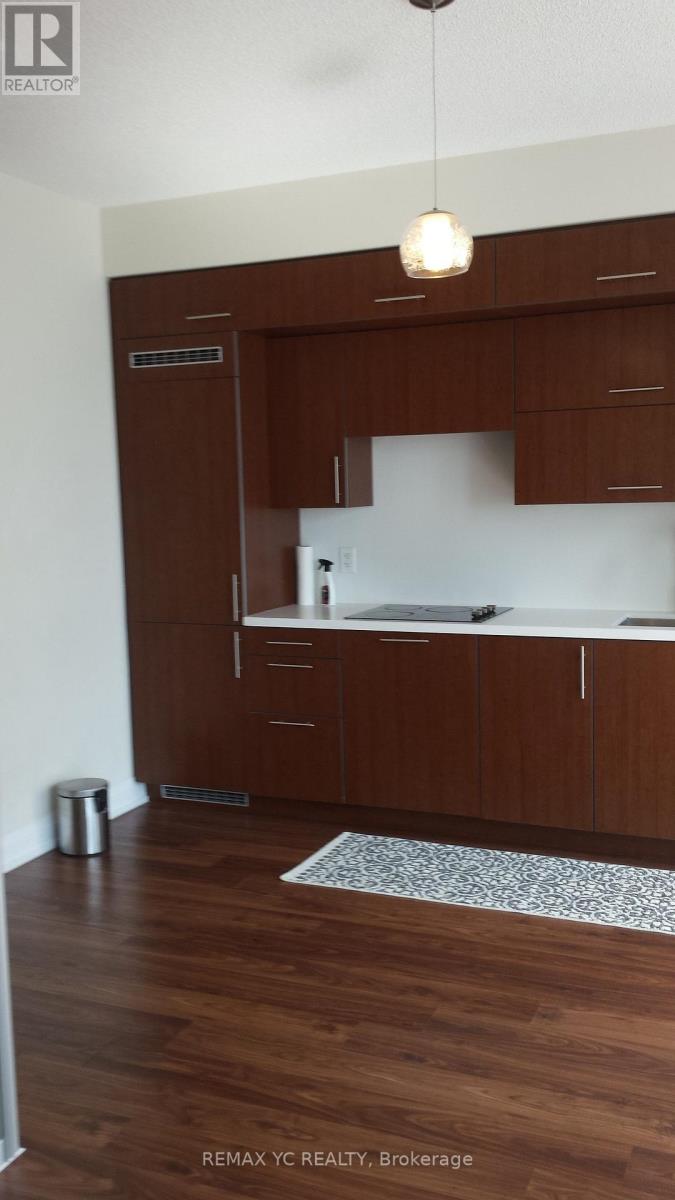 2024 - 5 Sheppard Avenue E, Toronto, Ontario  M2N 2Z8 - Photo 4 - C14099612