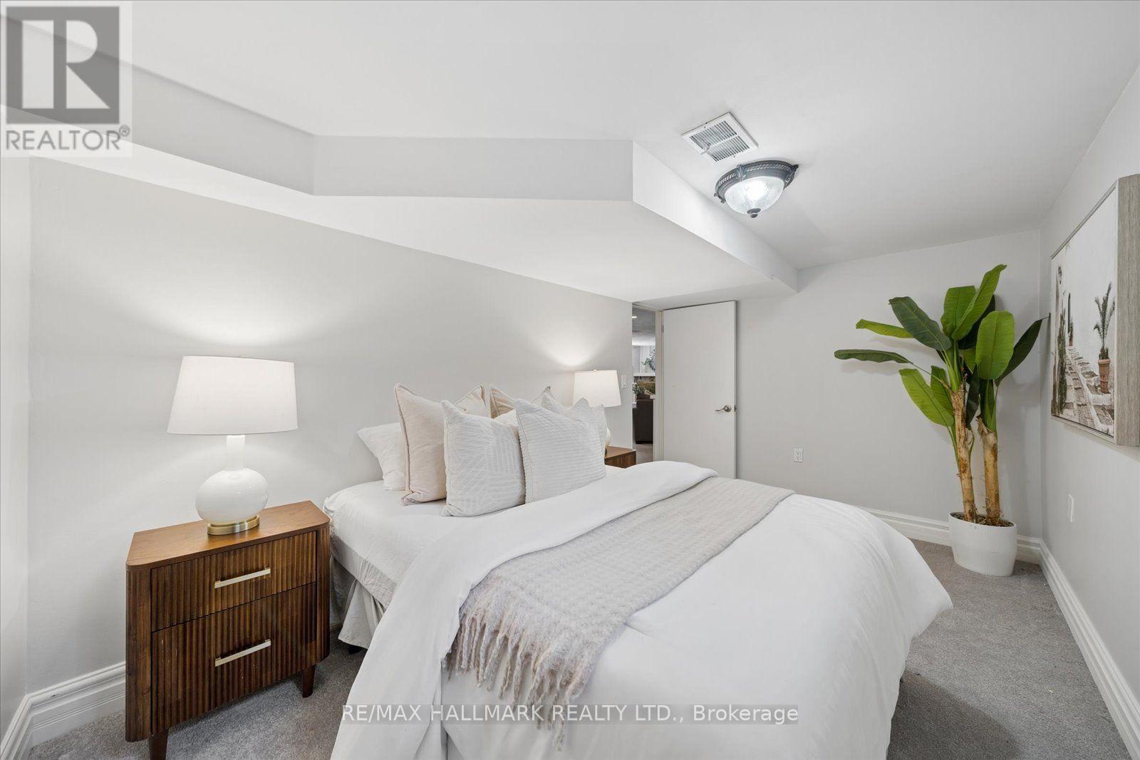 252 Harold Avenue, Whitchurch-Stouffville, Ontario  L4A 1C1 - Photo 34 - N14099624