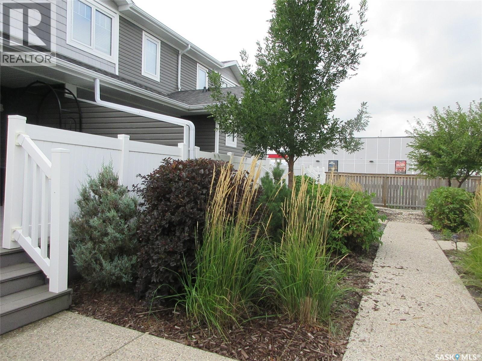 3451 Elgaard Drive, Regina, Saskatchewan  S4X 0N4 - Photo 4 - SK051574