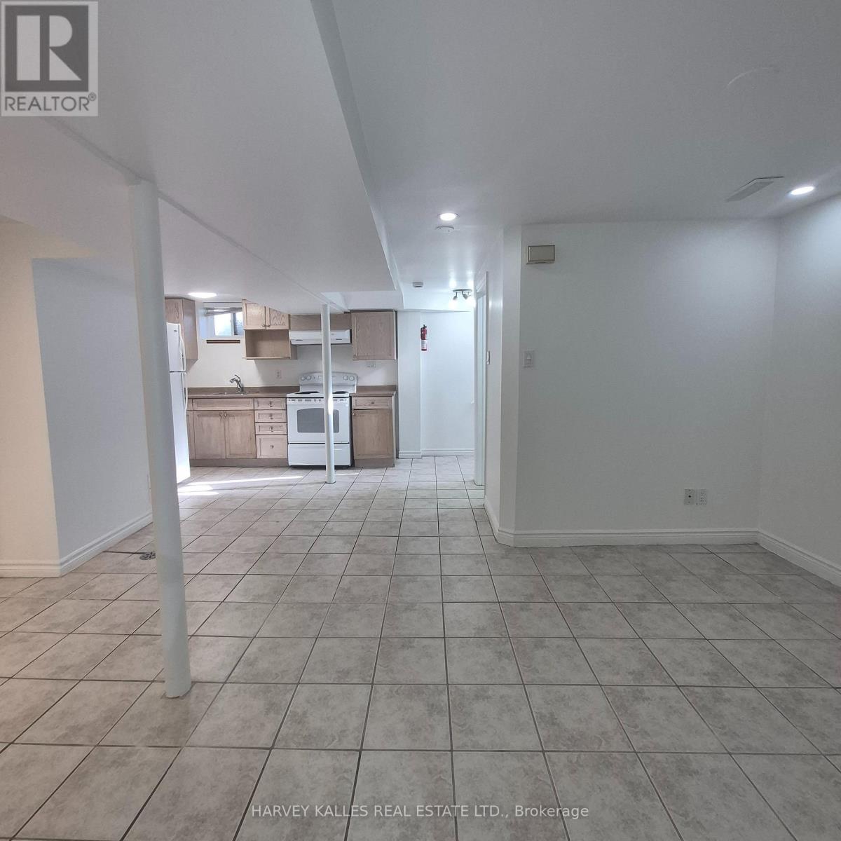 Lower - 1575 Dufferin Street, Toronto, Ontario  M6H 3L5 - Photo 6 - W14099054