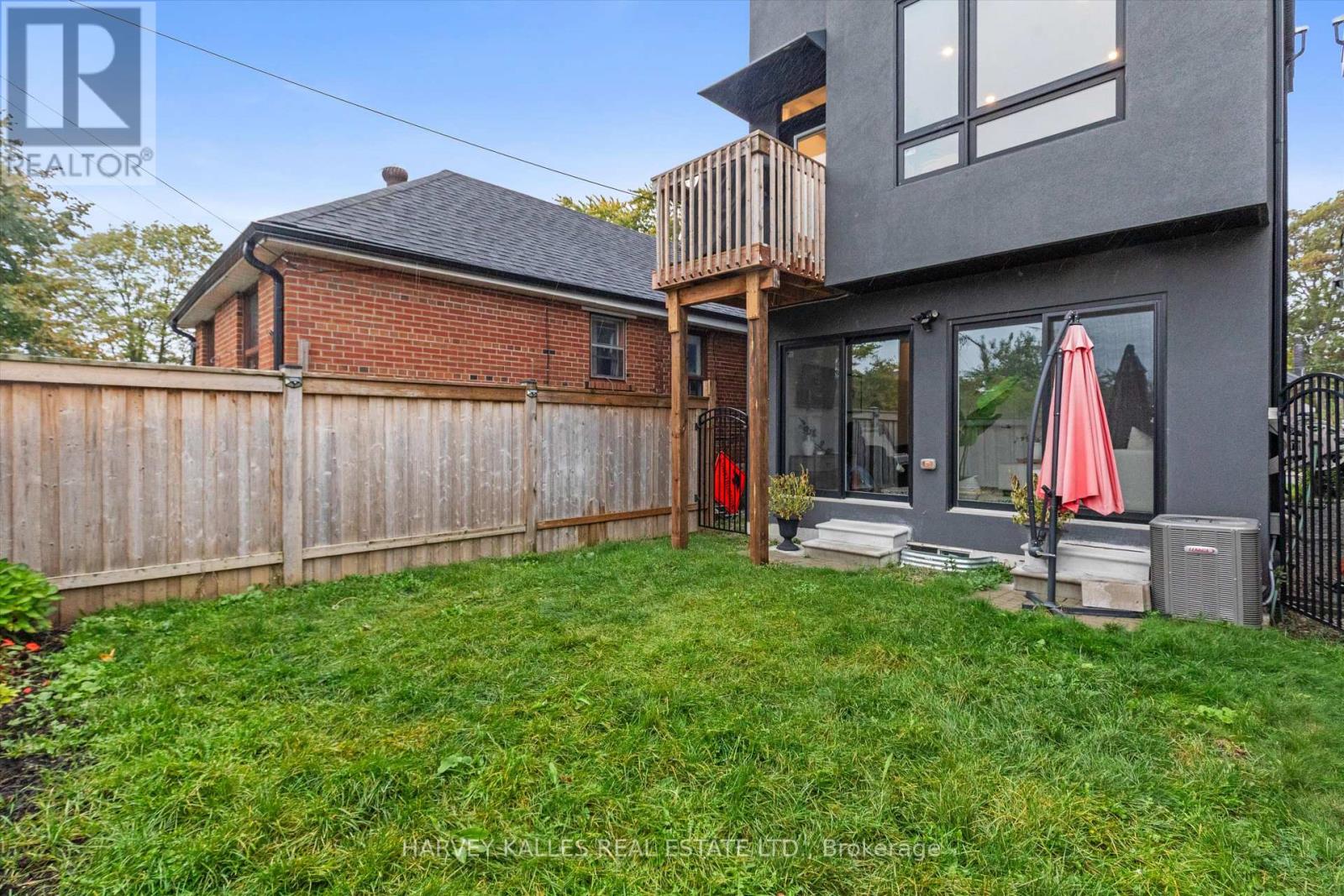 609a Harvie Avenue, Toronto, Ontario  M6E 4M3 - Photo 29 - W14099502