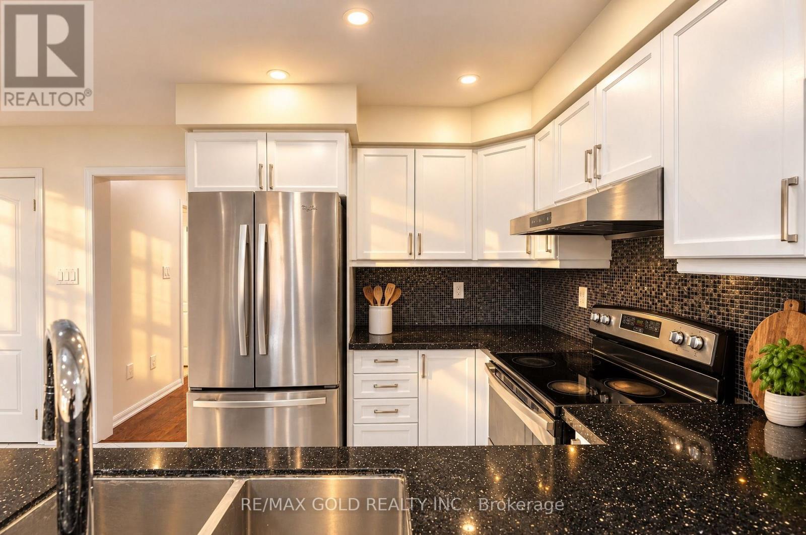 14 Memory Lane, Brampton (Brampton North), Ontario  L7A 0V9 - Photo 21 - W14099578