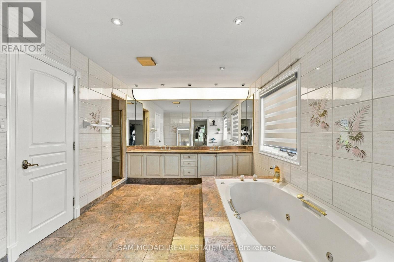 2480 Mississauga Road, Mississauga, Ontario  L5H 2L5 - Photo 25 - W14099596