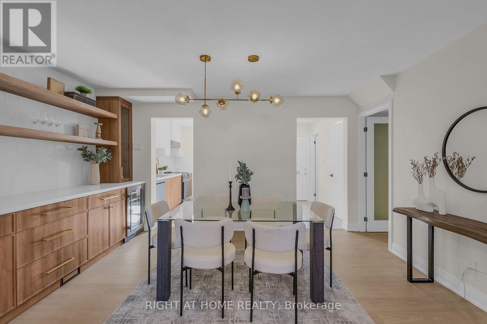9 - 3665 Flamewood Drive, Mississauga, Ontario  L4Y 3P5 - Photo 1 - W14099682