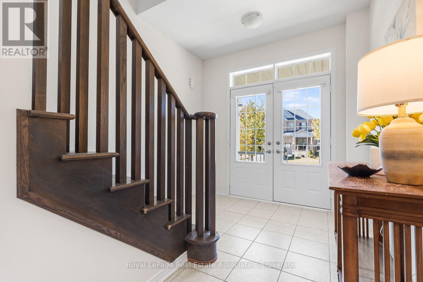 40 Sumac Drive, Haldimand, Ontario  N3W 0C2 - Photo 3 - X14099548