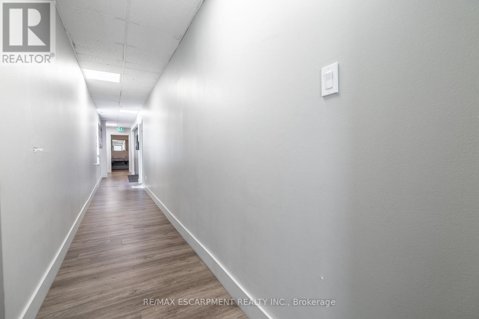 290 Queenston Road, Hamilton, Ontario  L8K 1H1 - Photo 2 - X14099610