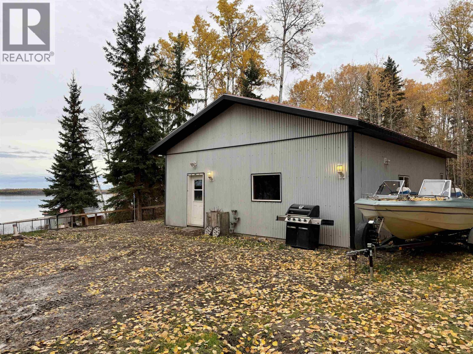 10946 Edwards Road, Vanderhoof, British Columbia  V0J 3A1 - Photo 2 - R3176717