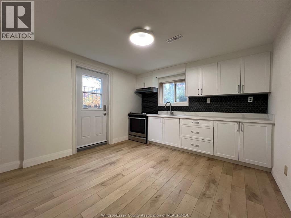 1880 Liberty Unit# Lower, Windsor, Ontario N9E 1J2 - Photo 19 - 26025799