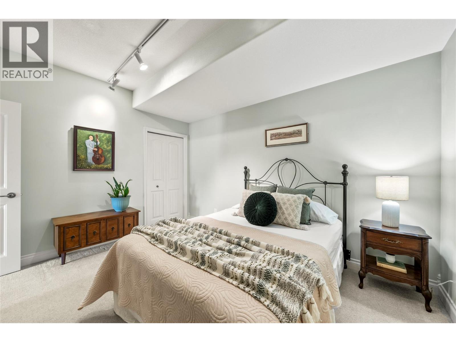 2212 Ta Lana Trail