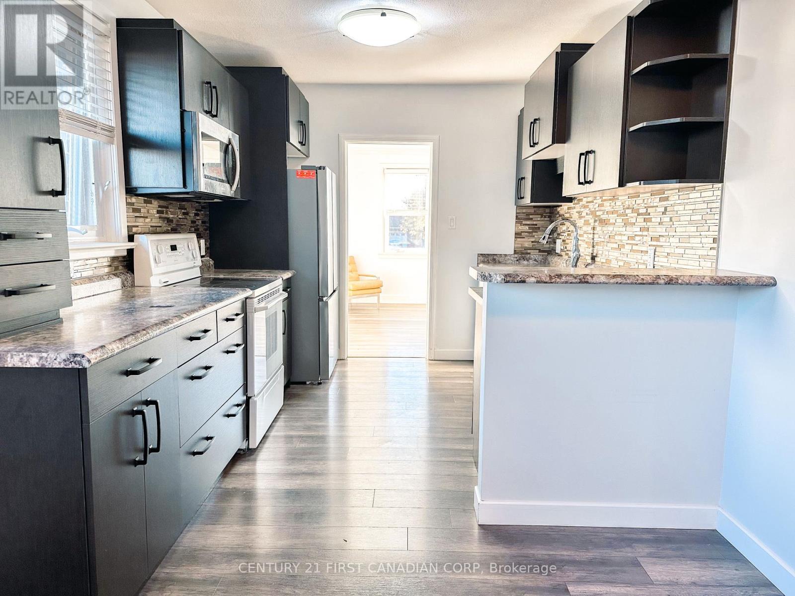 33374 Richmond Street, Lucan Biddulph, Ontario  N0M 2J0 - Photo 12 - X14099784