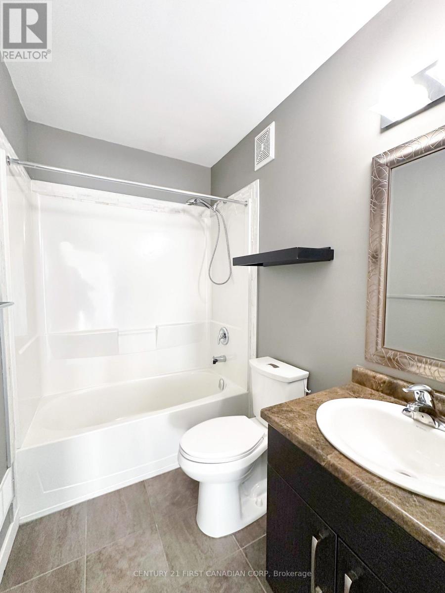 33374 Richmond Street, Lucan Biddulph, Ontario  N0M 2J0 - Photo 16 - X14099784