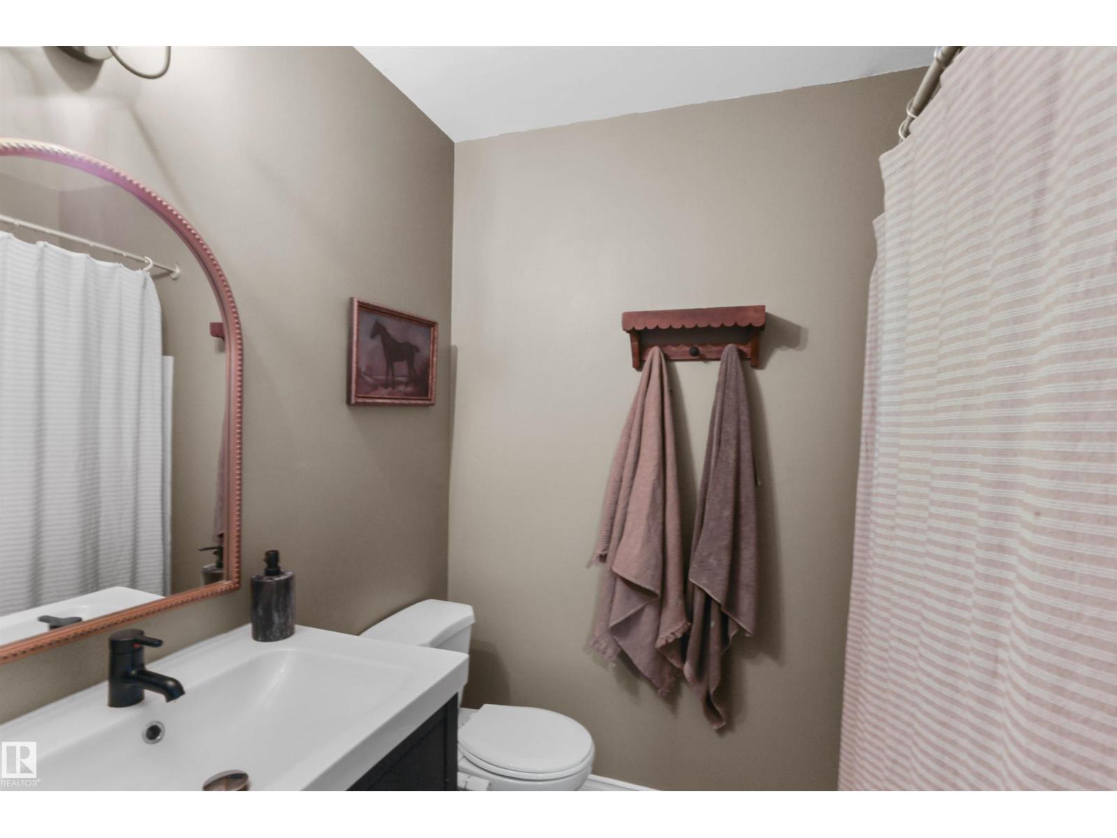 16 WILSON DR