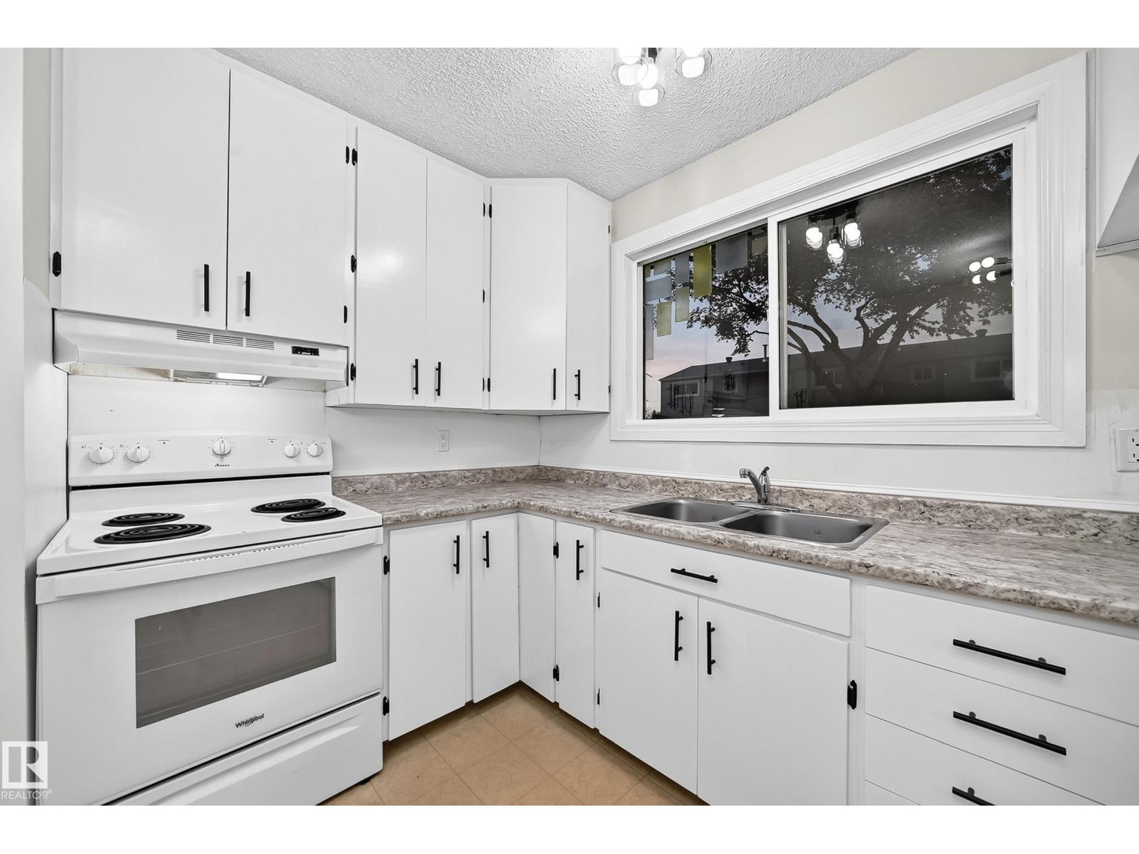 89 Habitat Cr NW, Edmonton, Alberta  T5A 3K8 - Photo 6 - E4513635