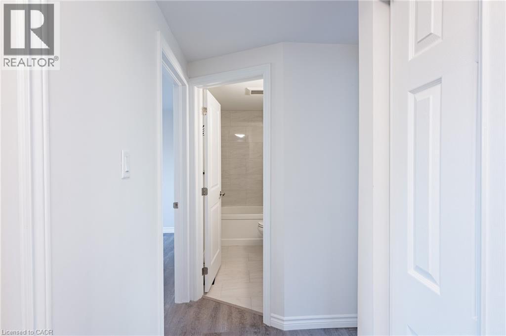 537b Barwick Crescent, Waterloo, Ontario  N2K 3P4 - Photo 19 - 40870759