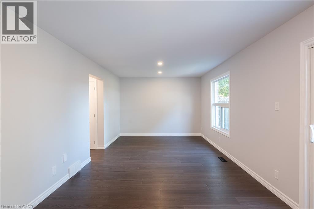 537b Barwick Crescent, Waterloo, Ontario  N2K 3P4 - Photo 13 - 40870759