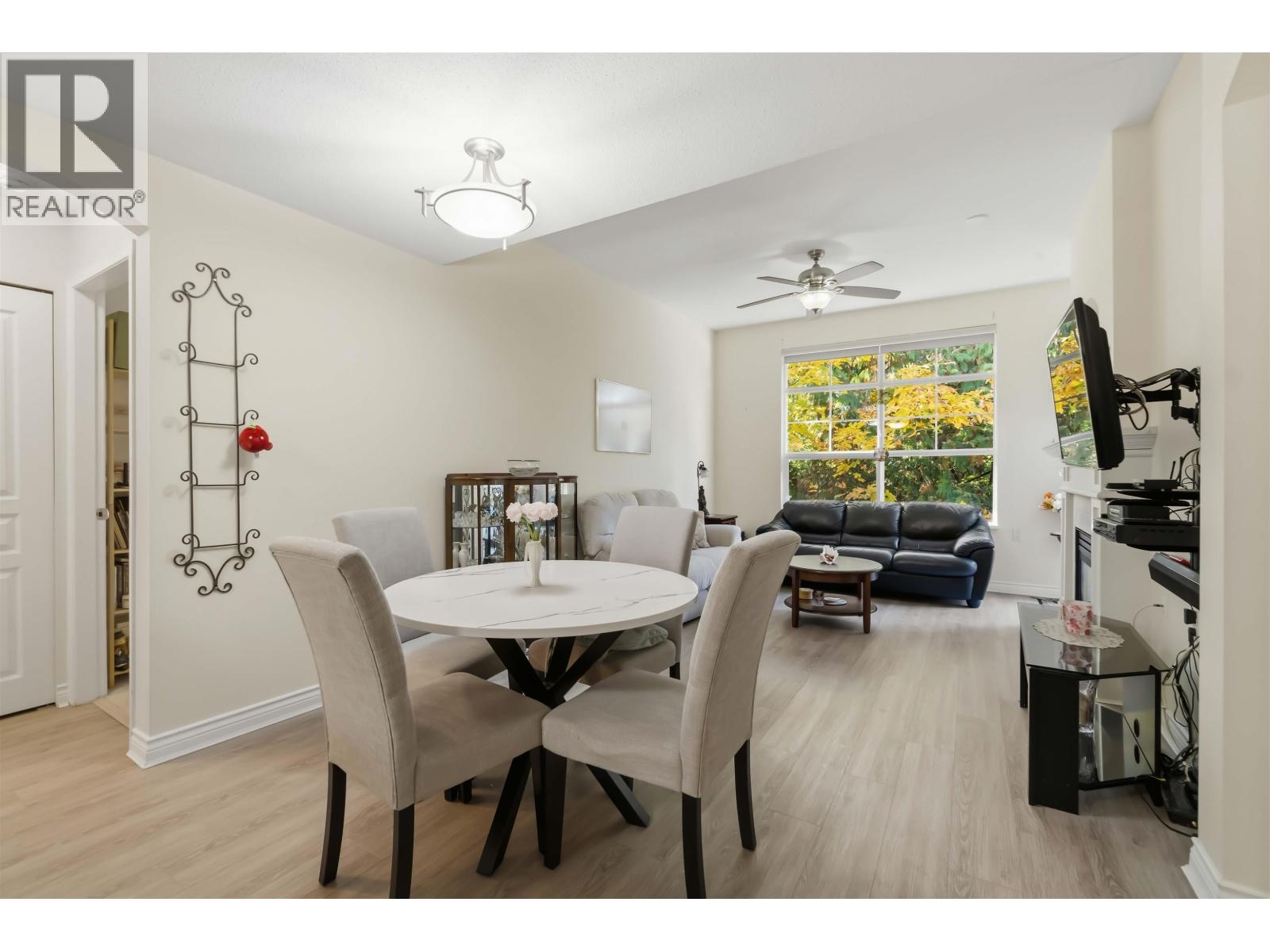 411 960 Lynn Valley Road, North Vancouver, British Columbia  V7J 3V6 - Photo 13 - R3177060