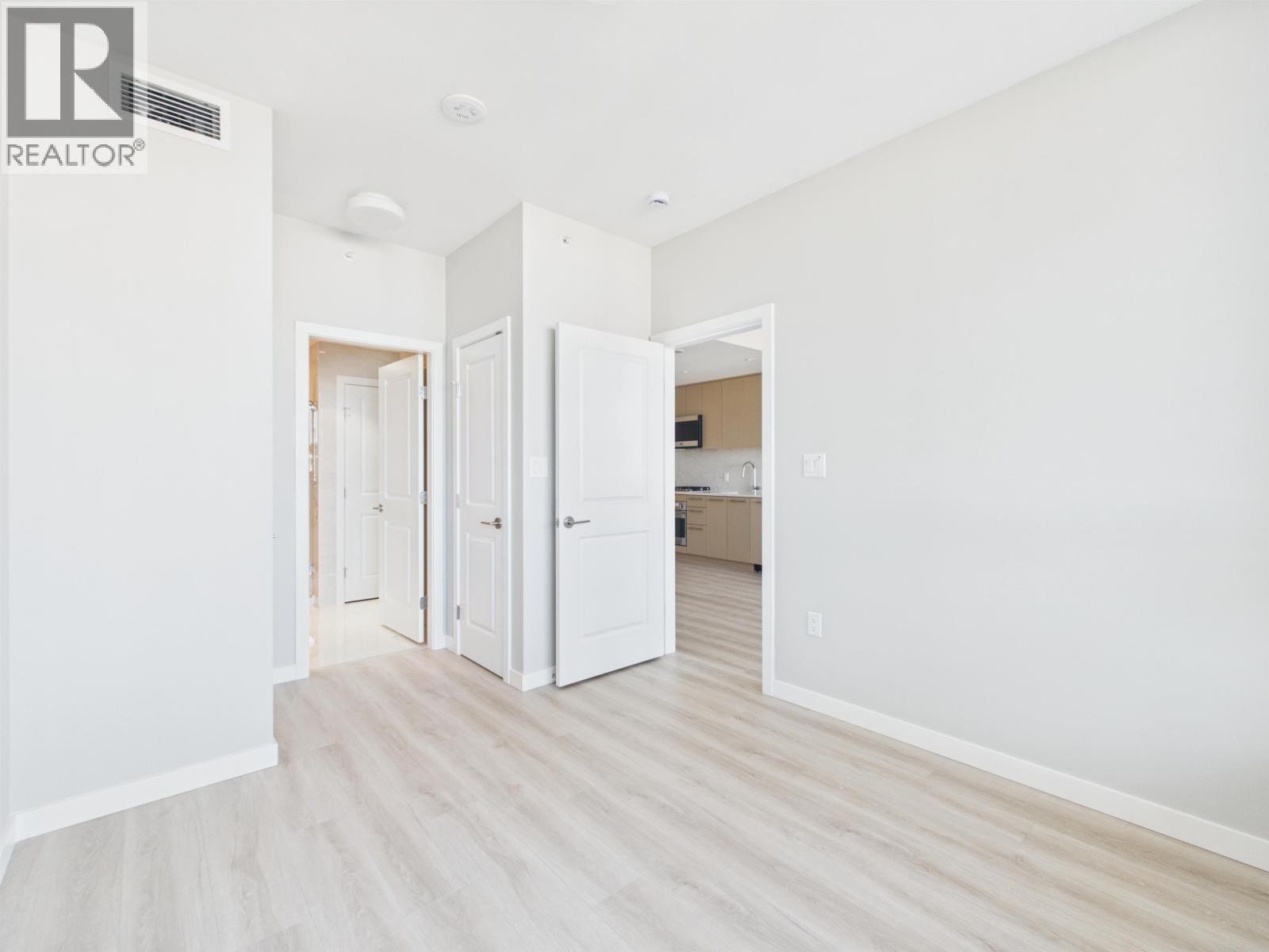 1804 5938 Olive Avenue, Burnaby, British Columbia  V5H 0M6 - Photo 14 - R3177065