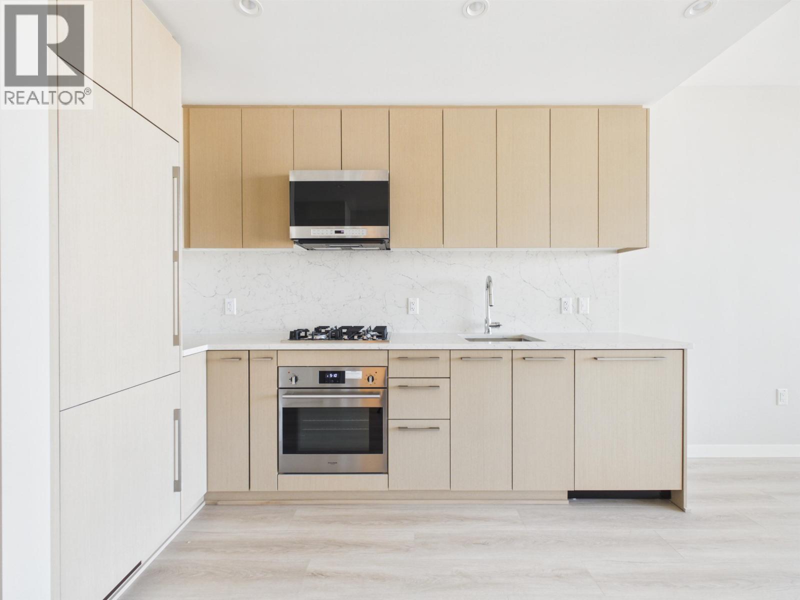 1804 5938 Olive Avenue, Burnaby, British Columbia  V5H 0M6 - Photo 2 - R3177065