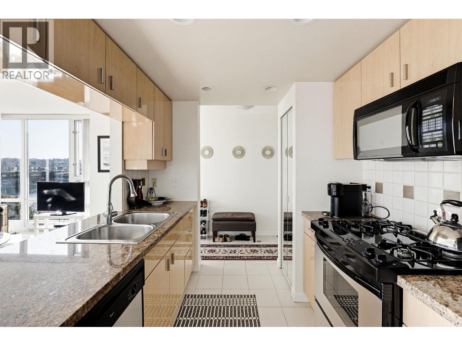 901 1067 Marinaside Crescent, Vancouver, British Columbia  V6Z 3A4 - Photo 26 - R3177081