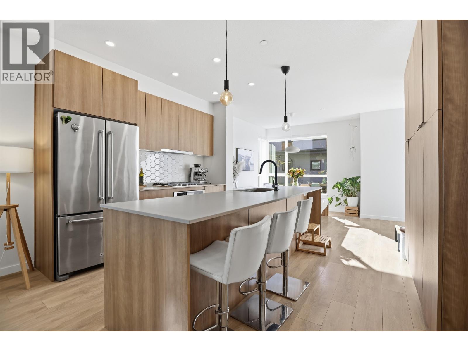 24 533 E 3rd Street, North Vancouver, British Columbia  V7L 1G4 - Photo 5 - R3177089