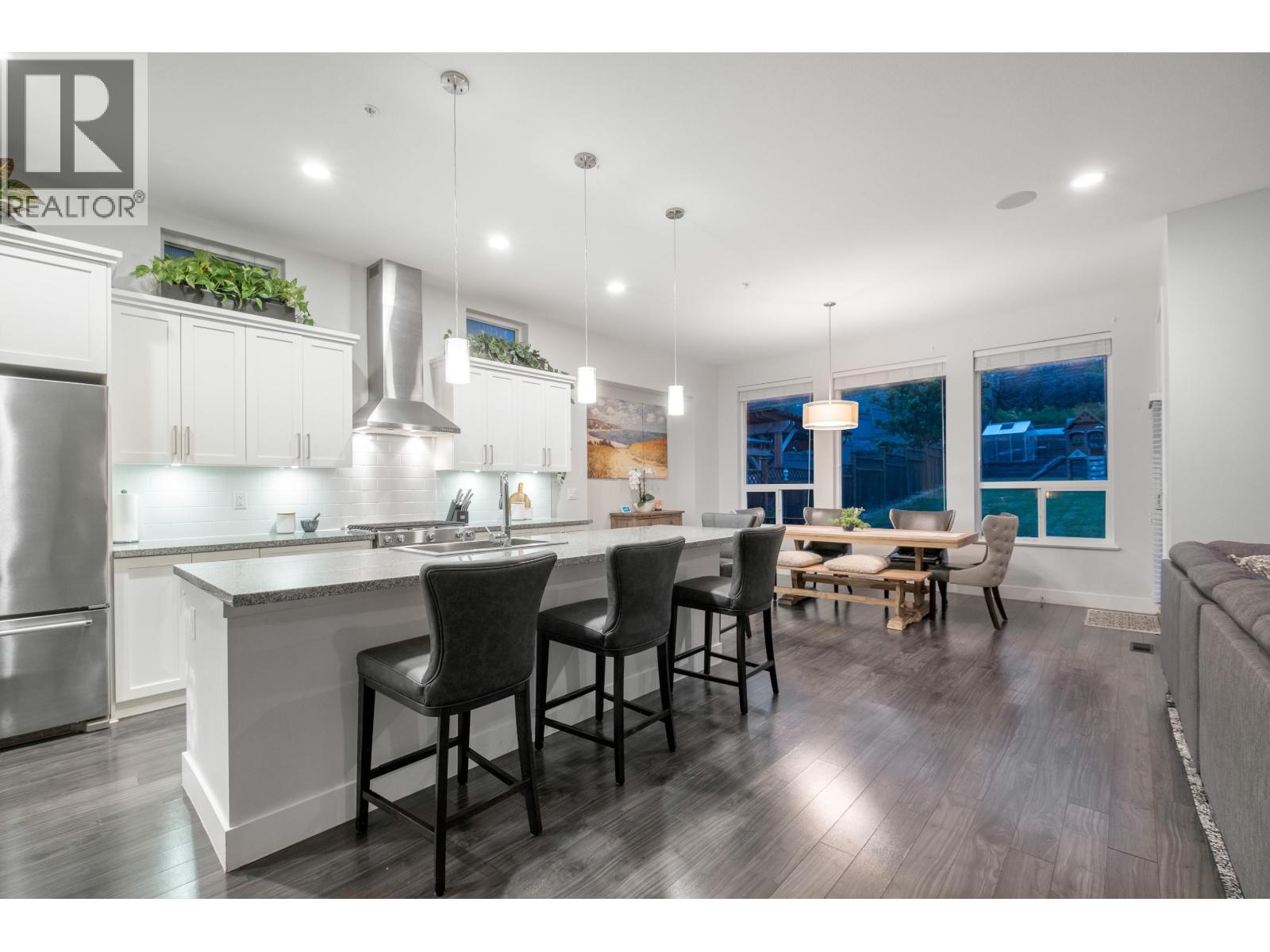 10442 Mceachern Street, Maple Ridge, British Columbia  V2W 0H8 - Photo 11 - R3177054