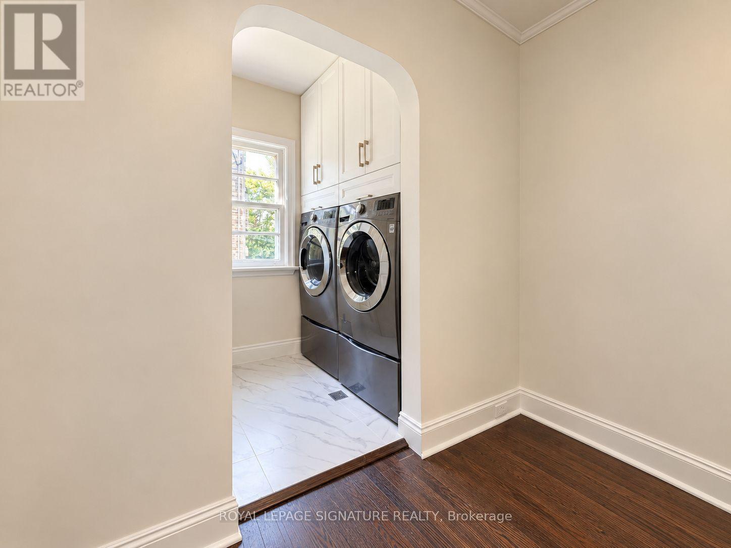 Main Unit - 21 Yongeview Avenue, Richmond Hill, Ontario  L4C 7A3 - Photo 7 - N14097498