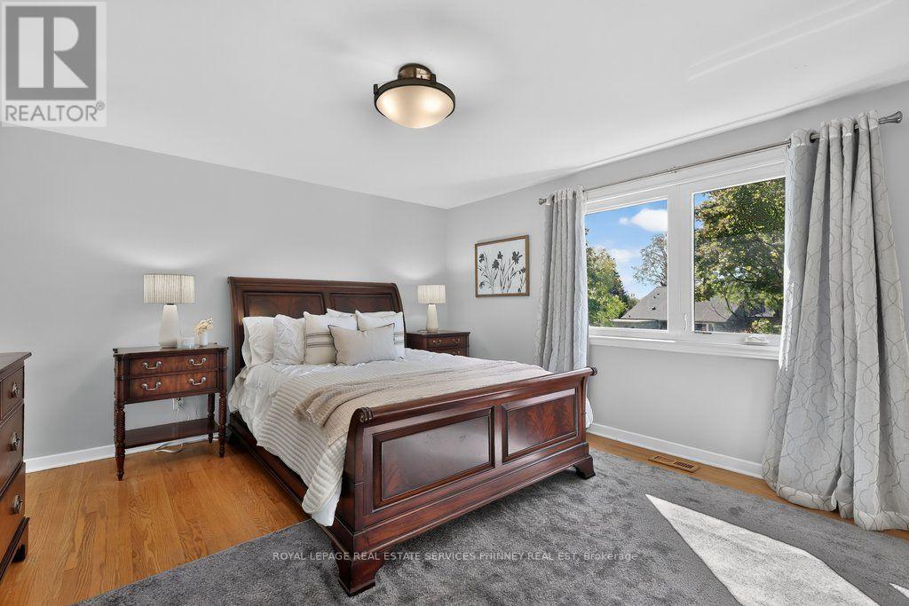 838 Saddle Crescent, Mississauga, Ontario  L4Y 2V8 - Photo 20 - W14099778