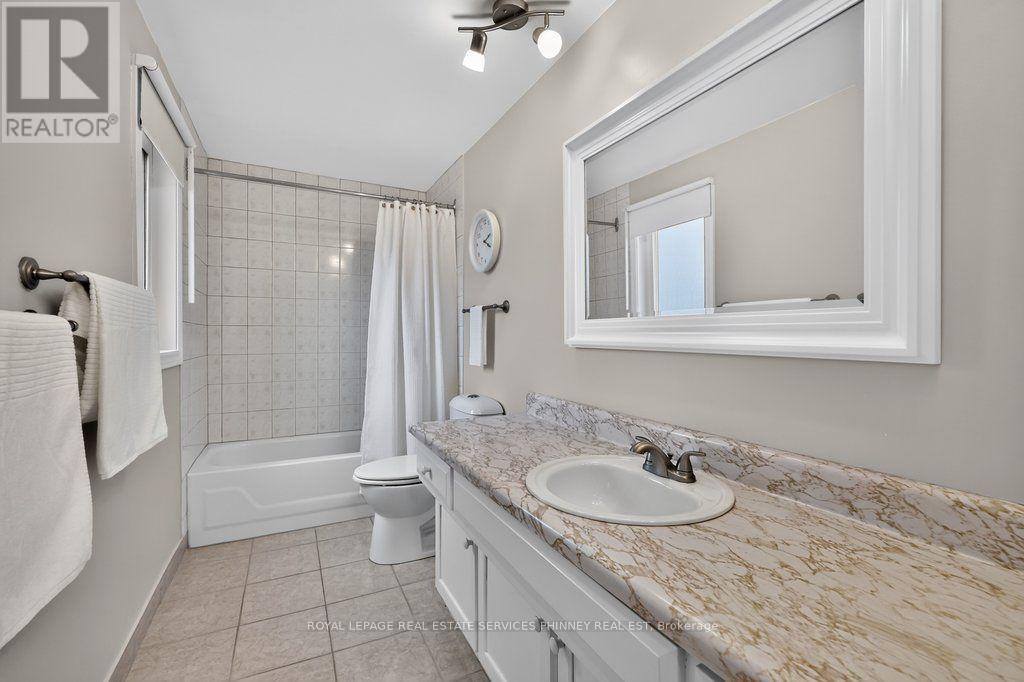 838 Saddle Crescent, Mississauga, Ontario  L4Y 2V8 - Photo 30 - W14099778