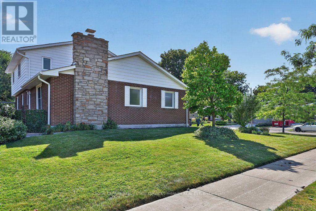 838 Saddle Crescent, Mississauga, Ontario  L4Y 2V8 - Photo 43 - W14099778