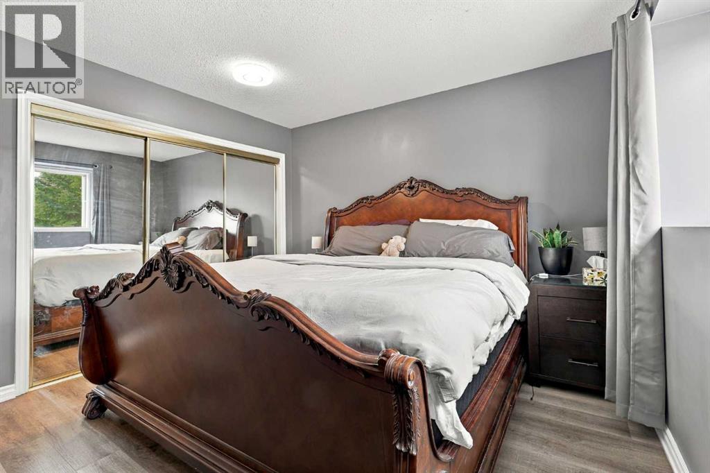 16 Mckenna Place SE