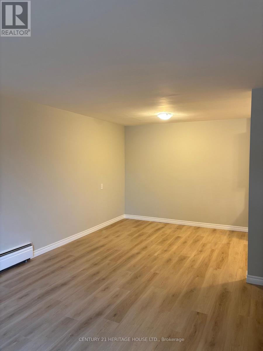 310 - 31 Parkside Drive, St. Thomas, Ontario N5R 3V1 - Photo 3 - X14099826